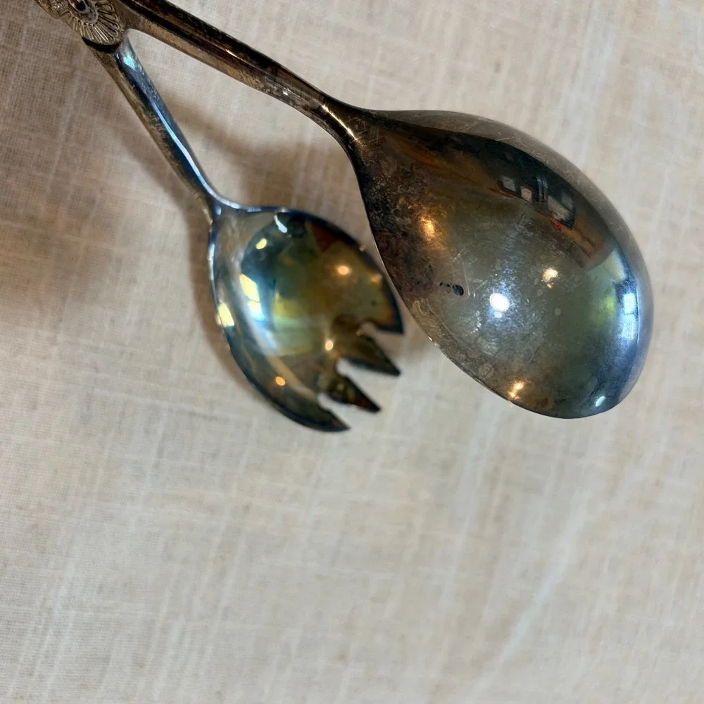 Vintage Silver Plate Scissor Serving Tongs‎ E.P. Zinc Sunburst Hinge 10.75 Inch